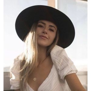 Olive And Pique Black 100% Wool Woman’s Felt Fedora Rancher Hat OS